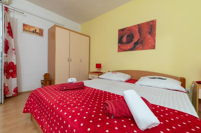 Apartments with parking space Hvar - 25144 - image 15