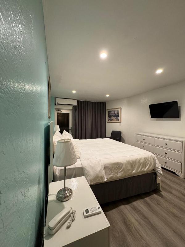 Stardust Hotel - image 22
