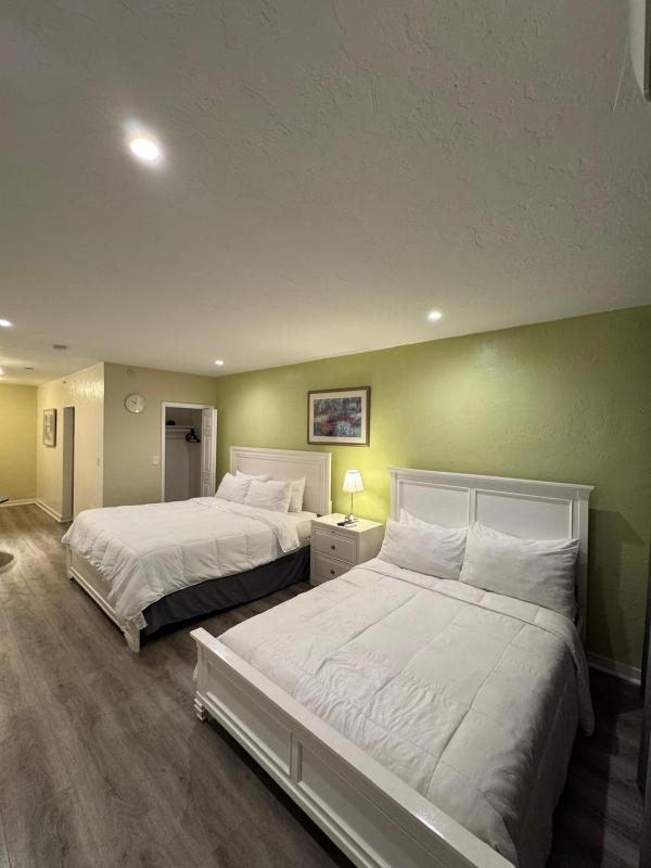 Stardust Hotel - image 23