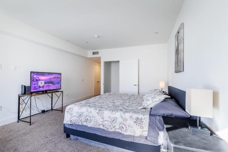 Brand new 2 Bedroom Apartment on Hawthorn Ave Hollywood apts - image 15