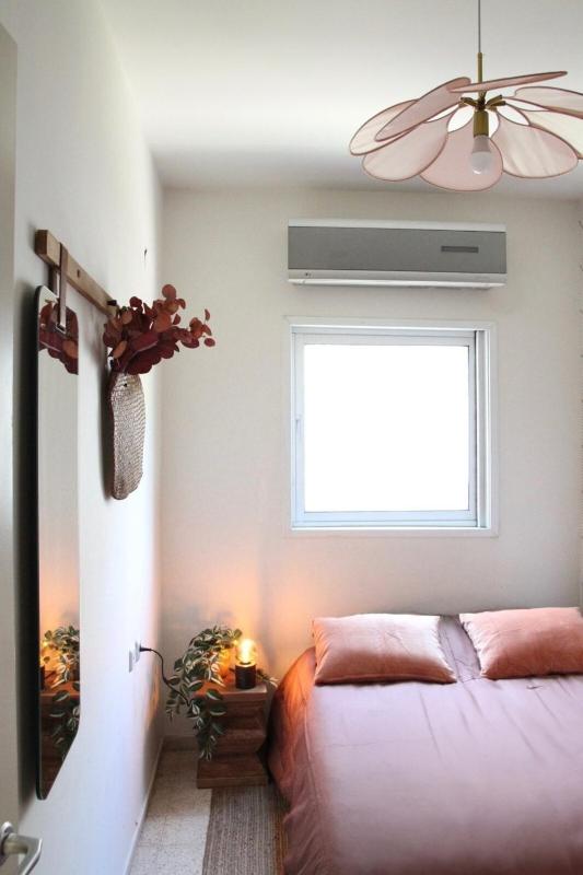 Miklat Tranquil Charming Apt Near Park By Feelhome - image 11