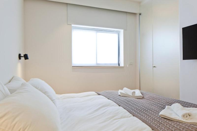Elegant 2Br & Veranda Close To Beach By Feelhome - image 11