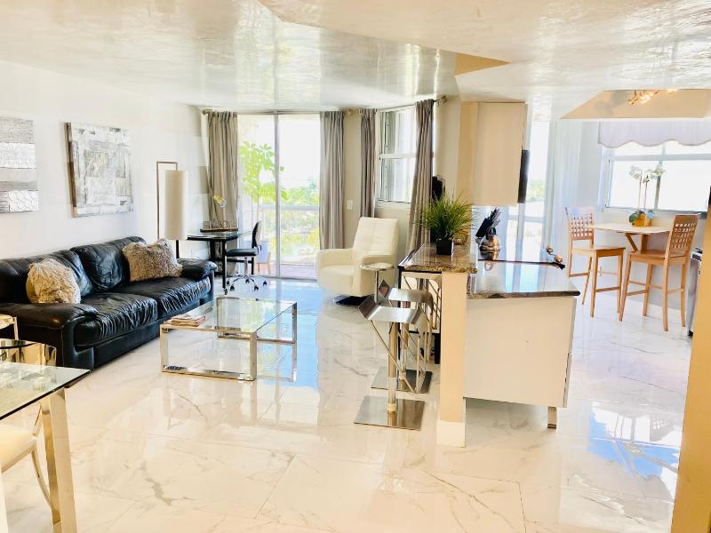 Ocean & Bay Views 2BR 2BA Beach Condo! Parking - image 14