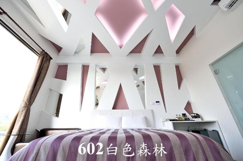 CoCo Motel Boutique - image 32