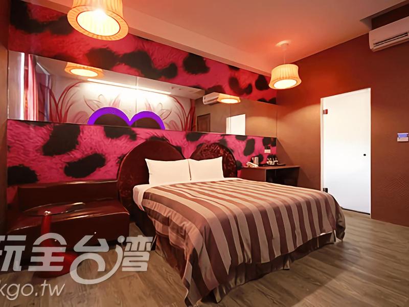 CoCo Motel Boutique - image 33