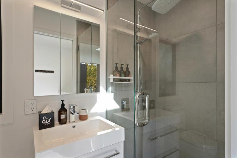 Emerald Oasis by Sotheby's Luxury Rental Homes - image 12