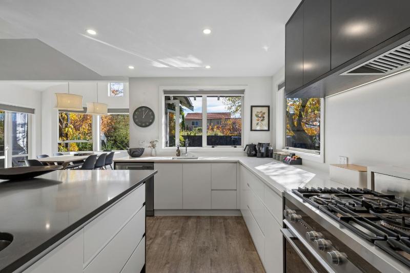 Emerald Oasis by Sotheby's Luxury Rental Homes - image 24