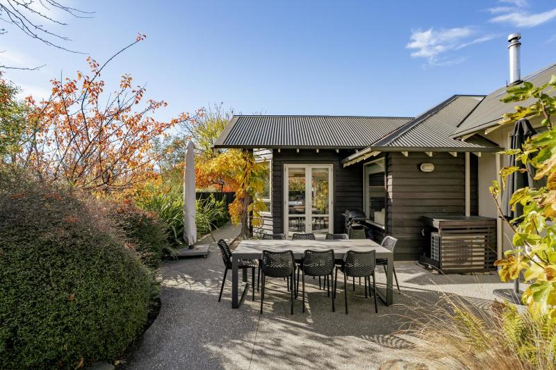 Emerald Oasis by Sotheby's Luxury Rental Homes - image 23
