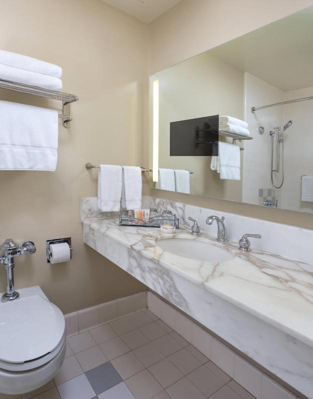 The Donatello Resort Studio Apartment - image 8