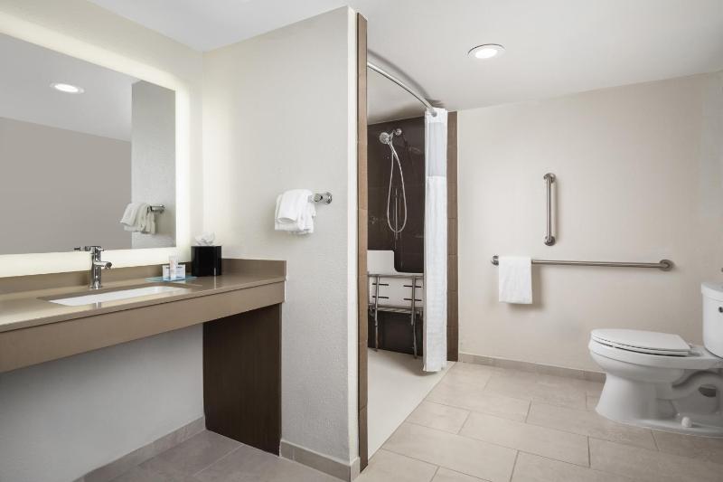 Hyatt House Dallas Uptown - image 40