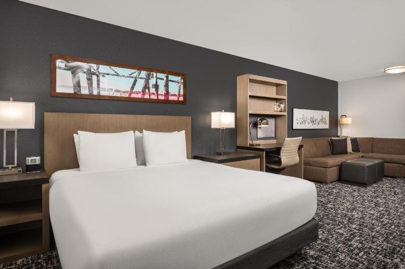 Hyatt House Dallas Uptown - image 12