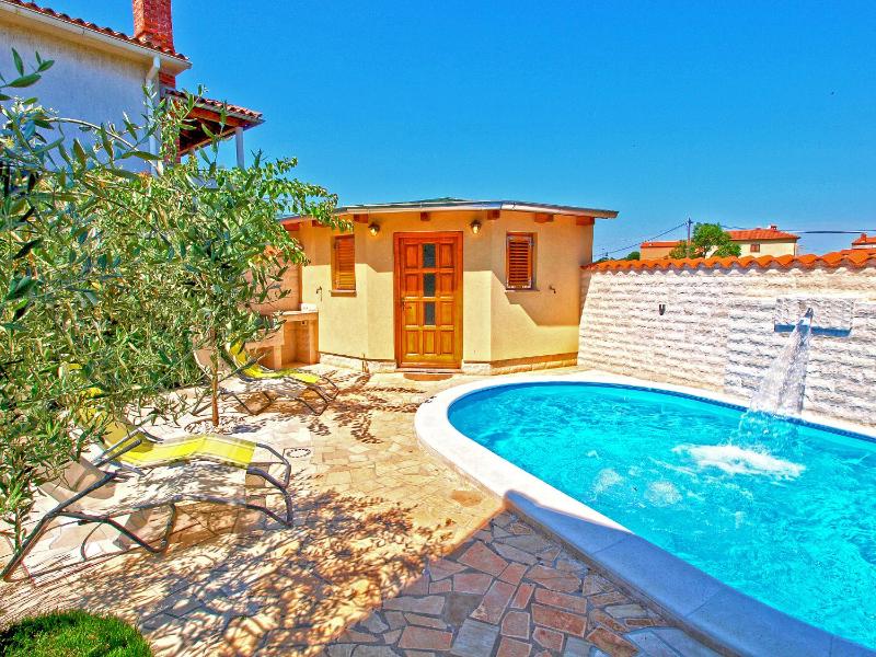 House Bojan 801 - image 2