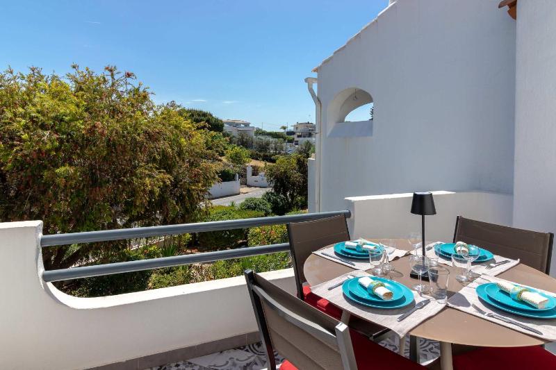Casa Moinho - Stylish 2 bedroom townhouse Carvoeiro - image 10