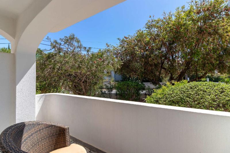 Casa Moinho - Stylish 2 bedroom townhouse Carvoeiro - image 3