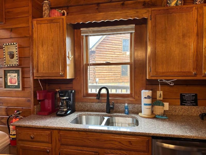ER74 - Gerrald's Chalet - image 27