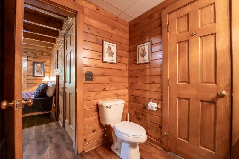 ER74 - Gerrald's Chalet - image 35