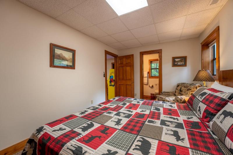 ER74 - Gerrald's Chalet - image 36