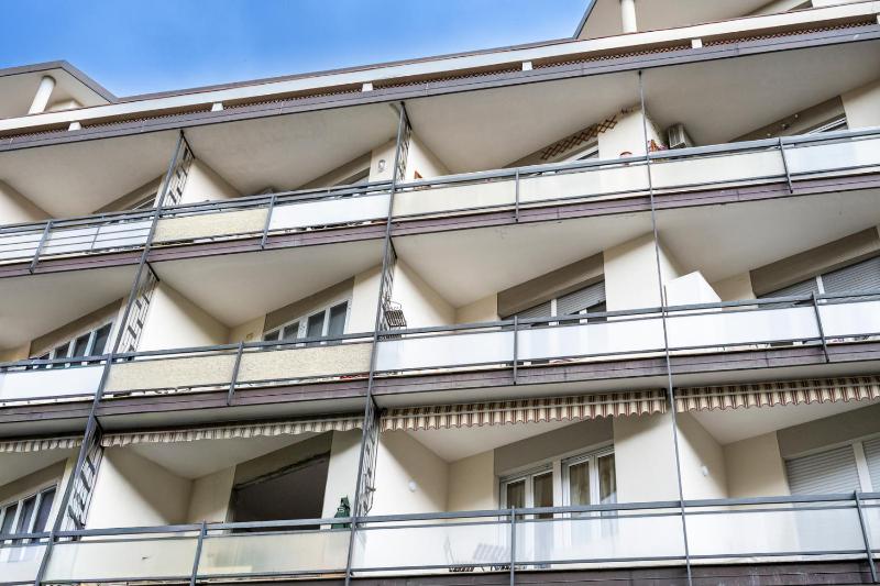Angelico apt con balcone e ascensore - image 7