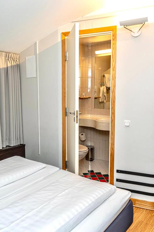 Comfort Hotel Malmo - image 17