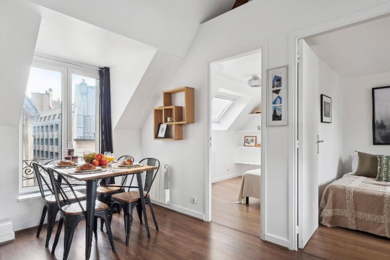 BnBNova - 3BR - Latin Quarter & St-Andre des Arts - image 10