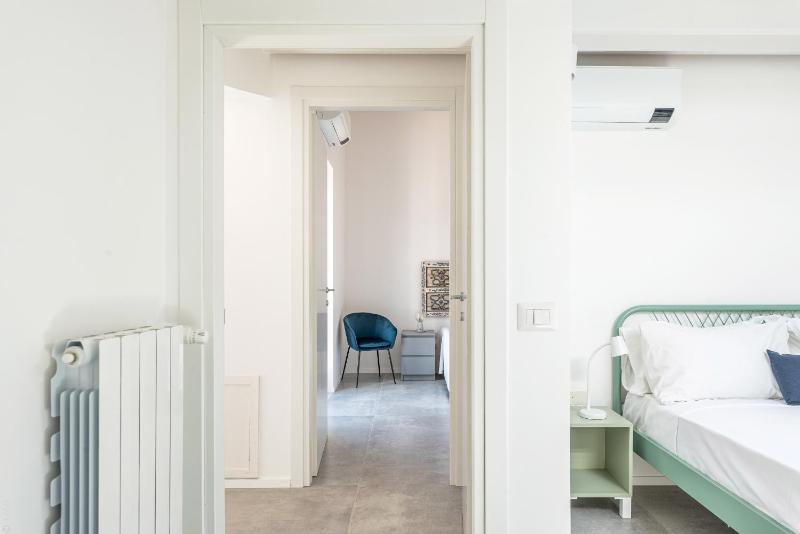 Ballarò Duplex with Terrace by Wonderful Italy - image 16