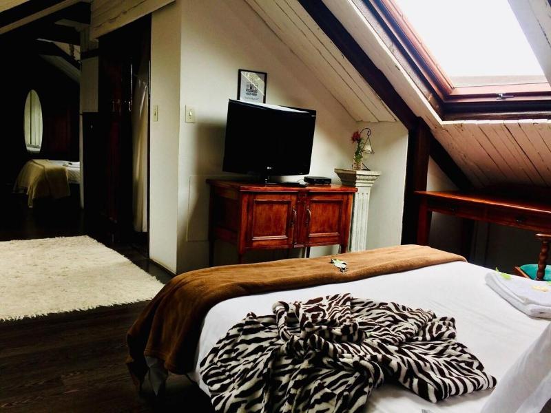 Harfield Guest Villa - image 3