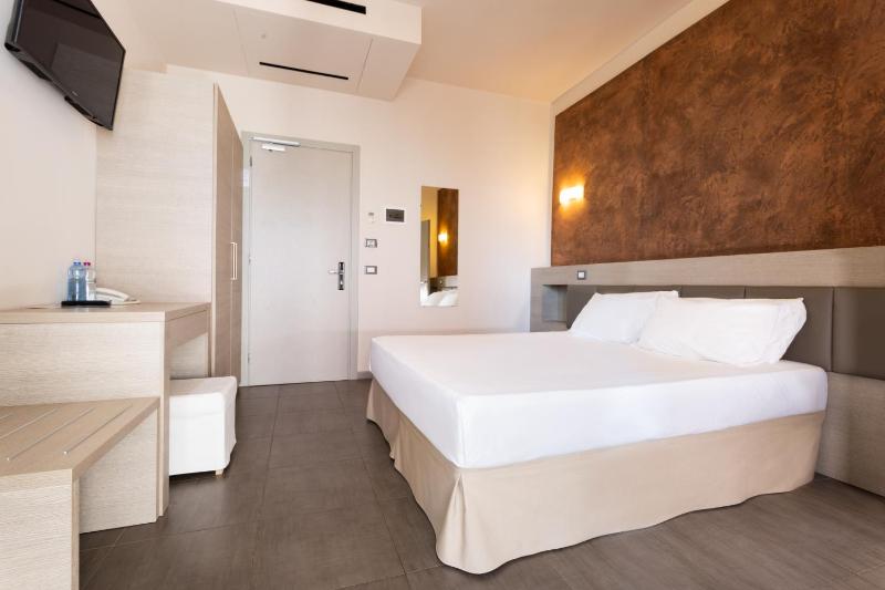 Hotel Helvetia - image 40