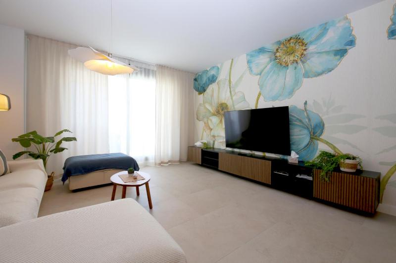 Estepona Town Luxury Apartment BODIRA - image 13