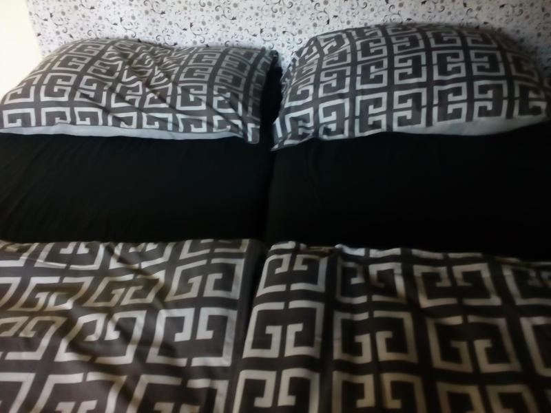 Bed in 8-Bed Mixed Dormitory Room image 4