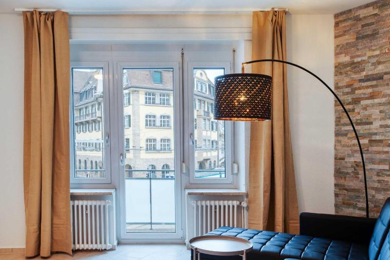 ZH Gold 1 - HITrental Apartment - image 15