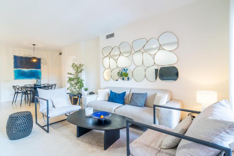 Cubo's Golf & Playa Marbella Apartment - image 35