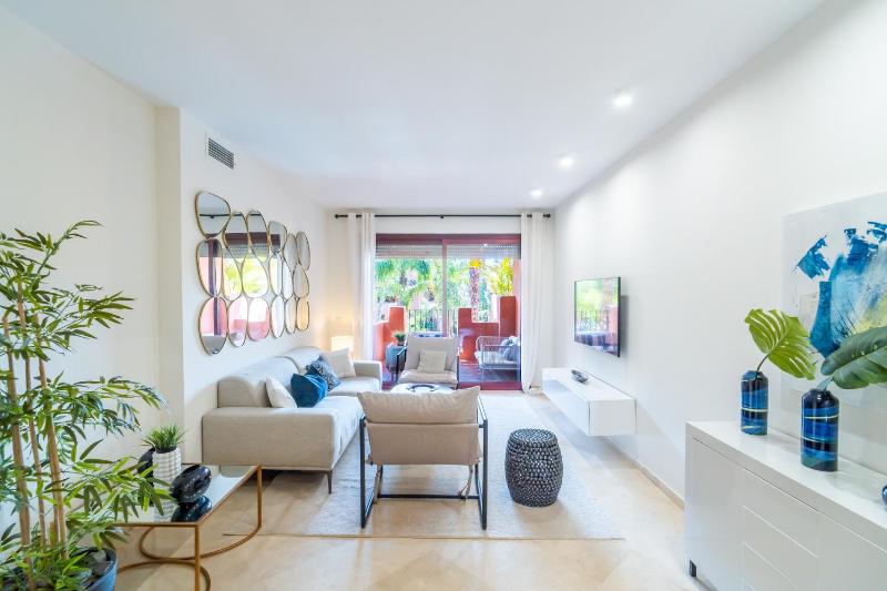 Cubo's Golf & Playa Marbella Apartment - image 22