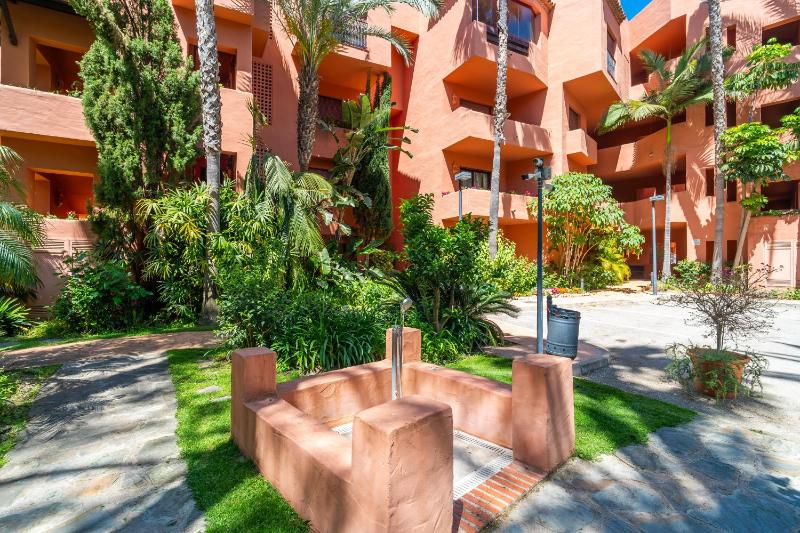 Cubo's Golf & Playa Marbella Apartment - image 36