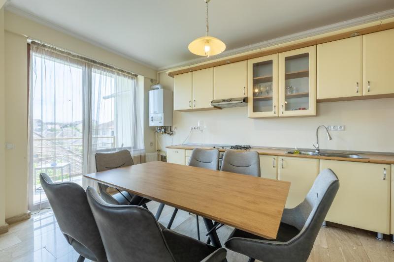 Dumbrava Apartments - image 21
