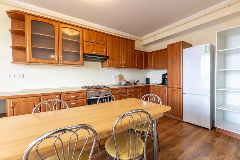 Dumbrava Apartments - image 18