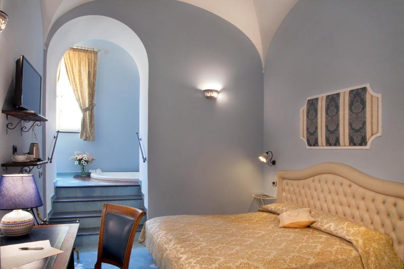 Junior Suite image 2