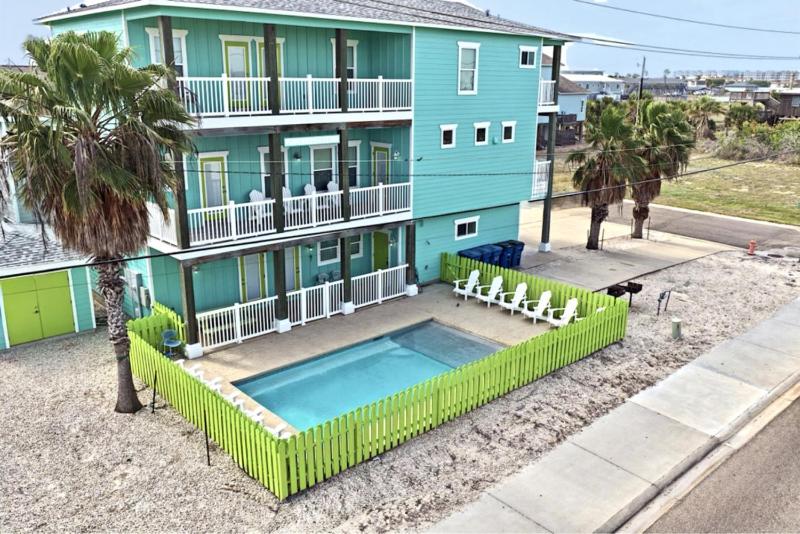 No Plana Cabana Close to Beach - image 1