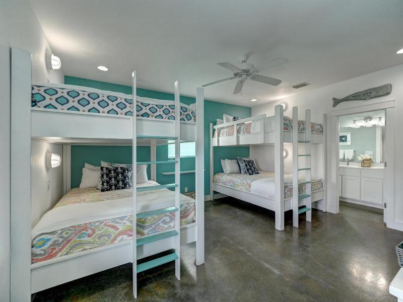 No Plana Cabana Close to Beach - image 18
