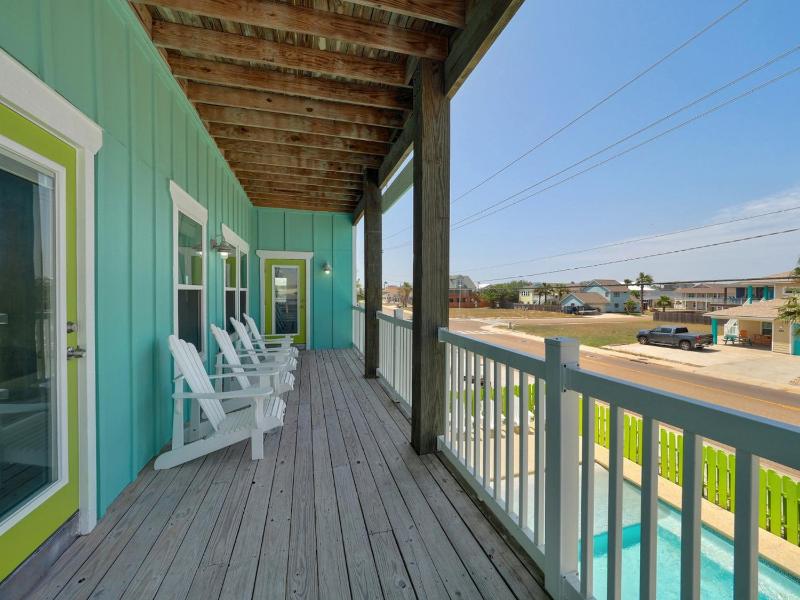 No Plana Cabana Close to Beach - image 7