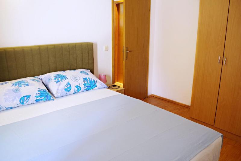 Apartment Vlatka - image 7