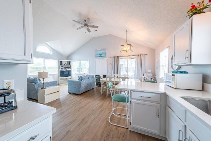 Faraway - Corolla Ocean Sands Oceanside Pool Hot Tub Community Pool - image 36
