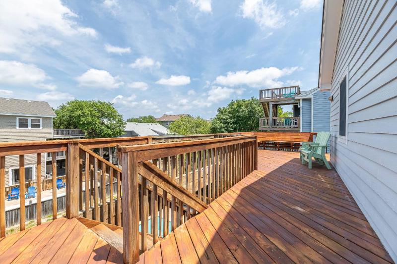 Faraway - Corolla Ocean Sands Oceanside Pool Hot Tub Community Pool - image 7