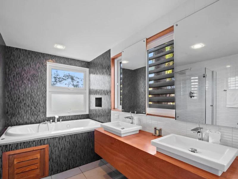 3BR Beachfront Private Pool Ultravioleta Cabarete - image 8