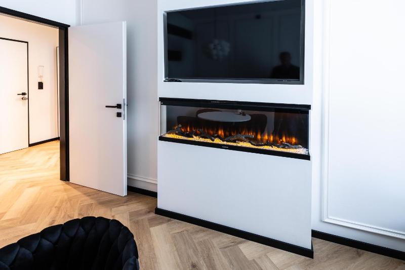 Modern Luxury Apartment - image 11