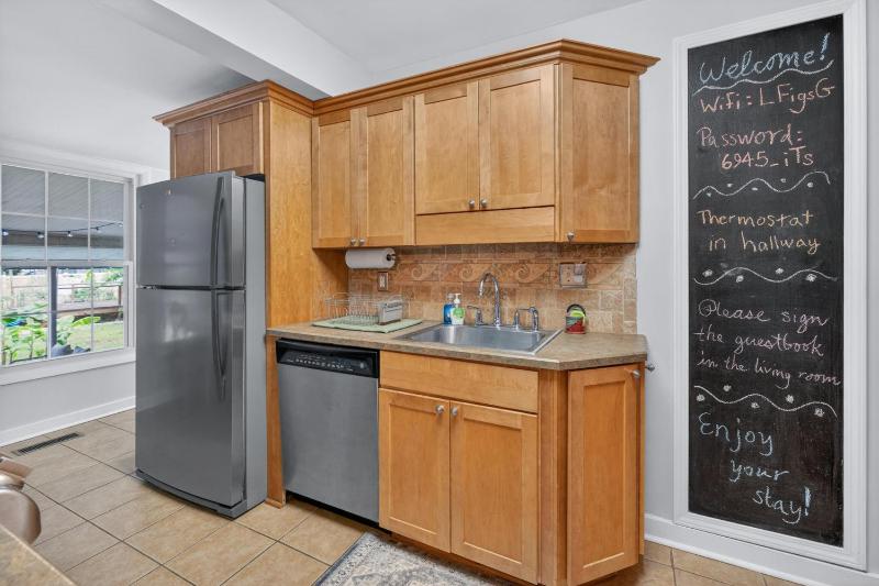 Sago Palm Cottage - image 20