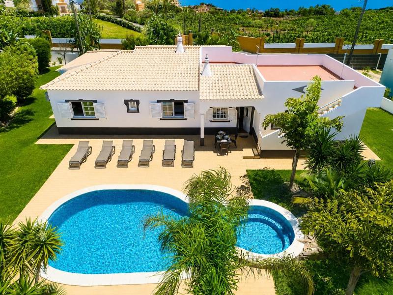 Casa Amendoeira Large Private Pool WiFi - image 14