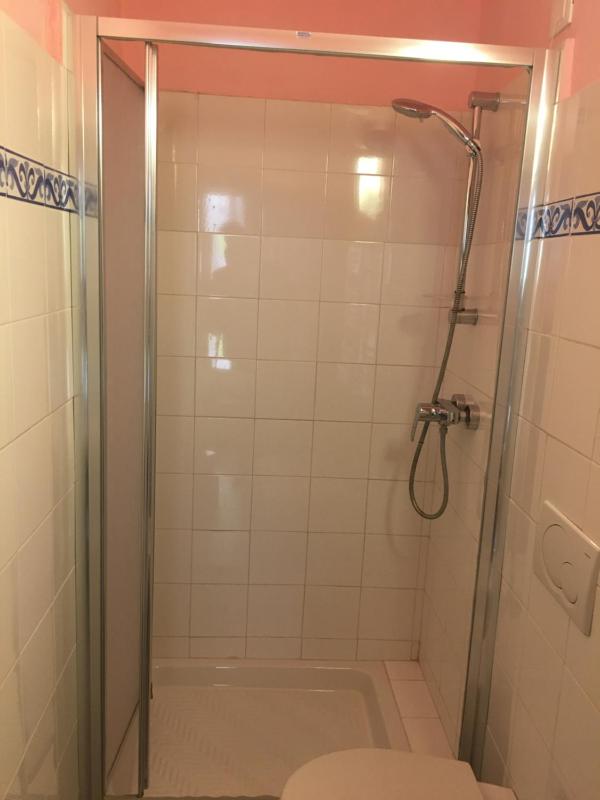 Single Room image 2