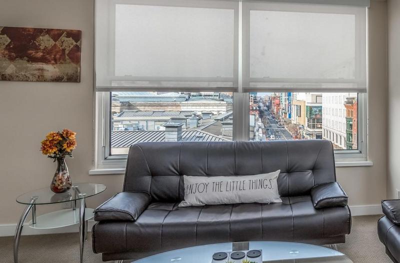 2 Bedroom Apartment located in Washington Dc's Penn Quarter - image 5