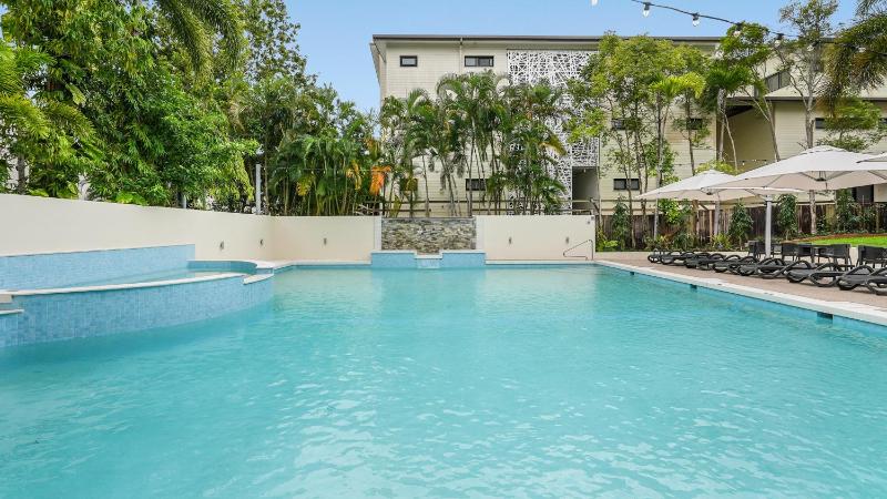 24 Central Plaza Port Douglas - image 19