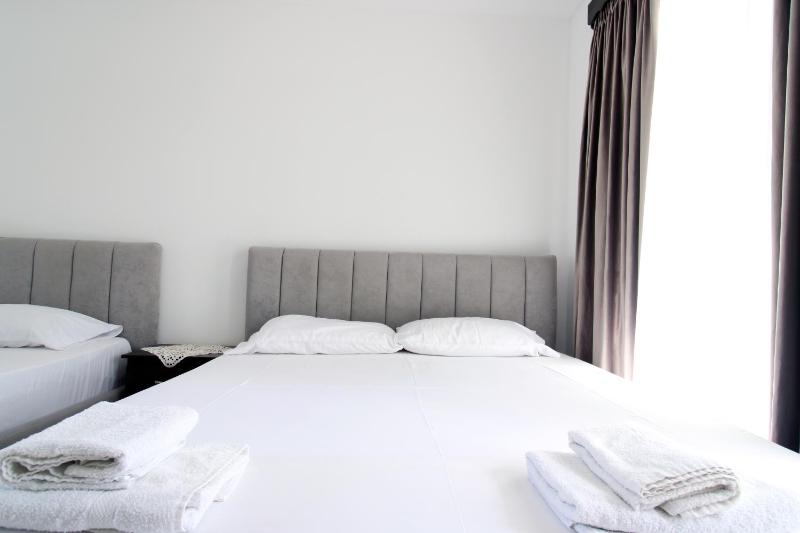Modern Sea View Apartment - image 13